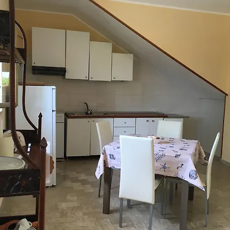Holiday home Emilia *